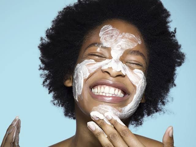 Natural face masks for glowing skin